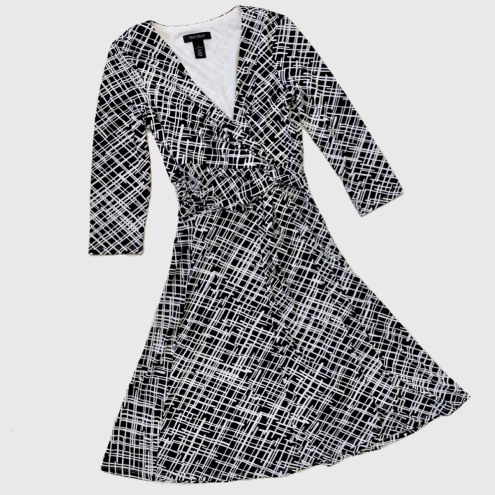 White House Black Market Faux Wrap Dress sz 0